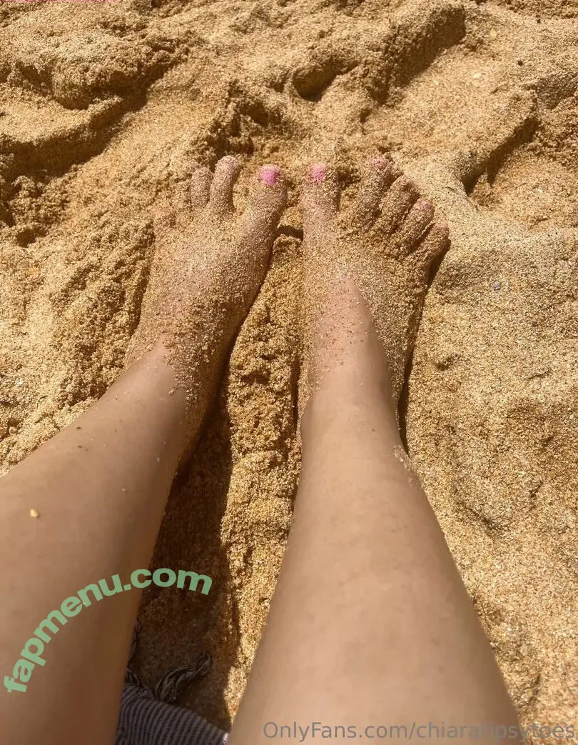 chiaratipsytoes nude photo #0021 (chiaratilesi)