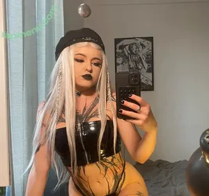  nude photo #0007