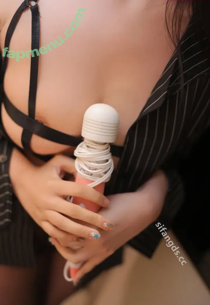 China Xiuren nude photo #2259 (China Xiuren)