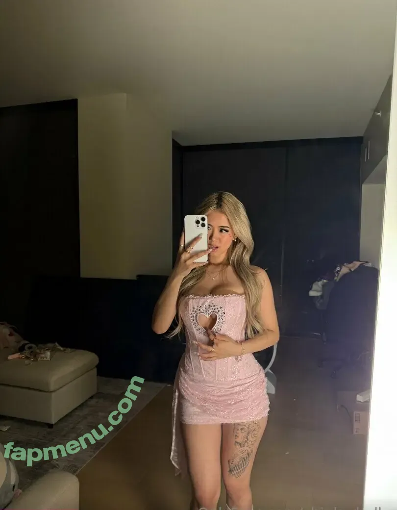 chinkerbella nude photo #0005 (chinkerbellaa)