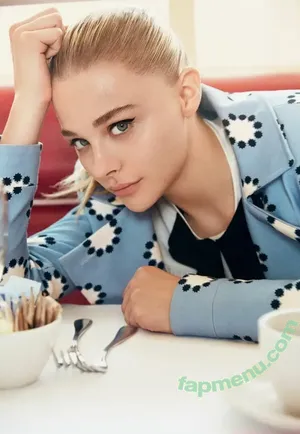 Chloë Grace Moretz / chloegmoretz nude photo #1396