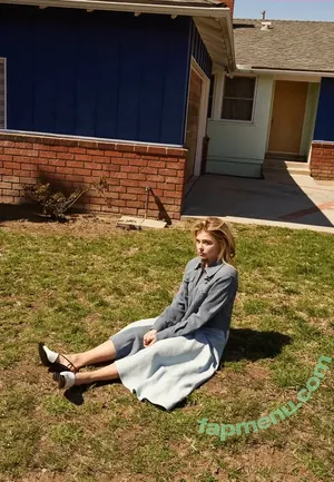 Chloë Grace Moretz / chloegmoretz nude photo #1445