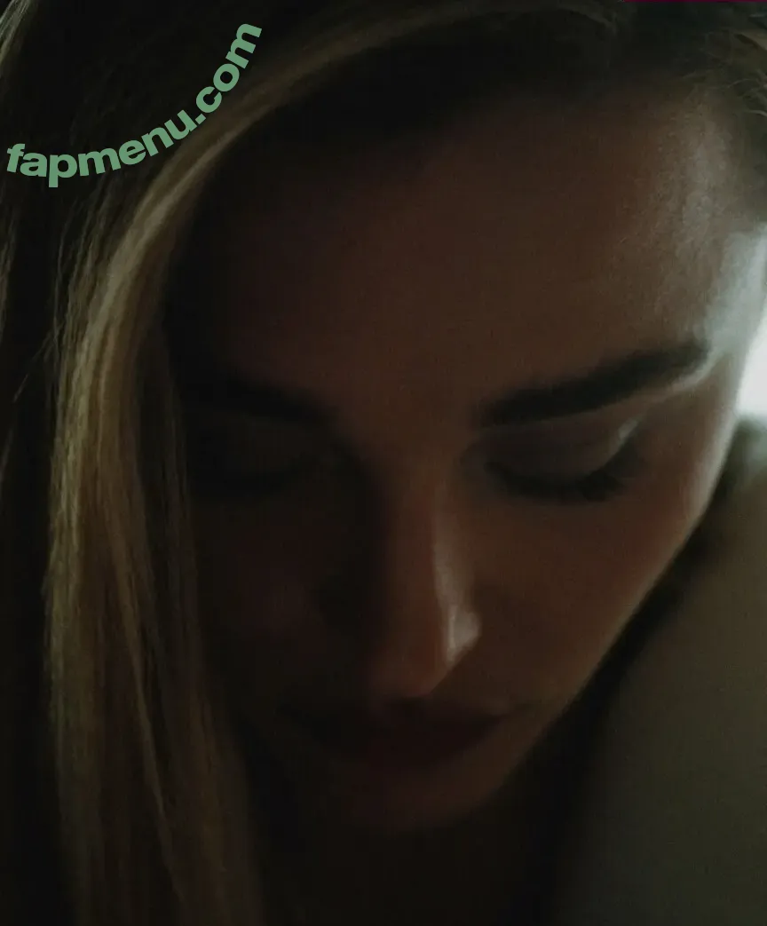 Chloë Grace Moretz nude photo #1431 (chloegmoretz)