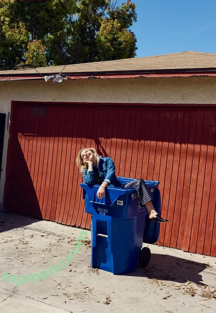 Chloë Grace Moretz nude photo #1441 (chloegmoretz)