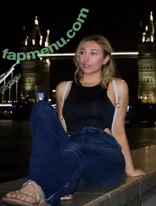 Chlo & Matt nude photo #0037 (chlo.mayy / chloandmatt)