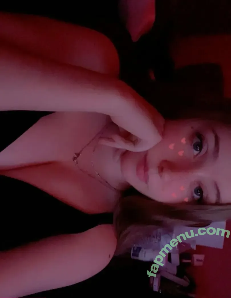 Chlobuns NSFWchlobuns nude photo #0013 (ChloBuns / chlobuns_)