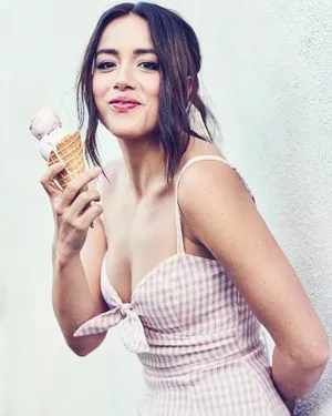 Chloe Bennet / chloebennet nude photo #0038