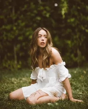 Chloe Bennet / chloebennet nude photo #0049