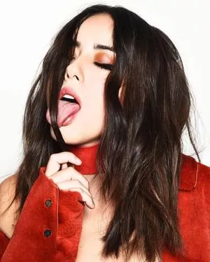 Chloe Bennet / chloebennet nude photo #0053