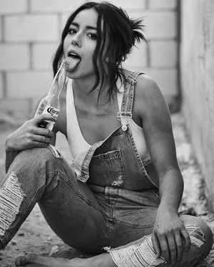 Chloe Bennet / chloebennet nude photo #0075