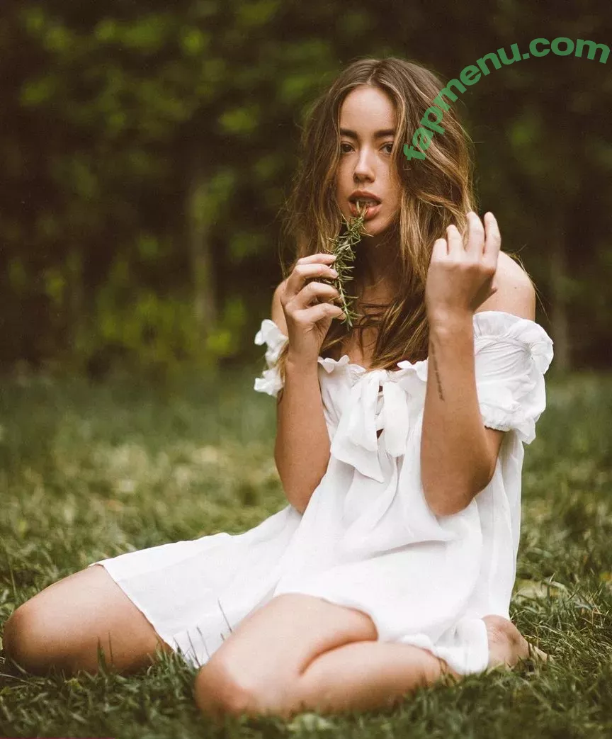 Chloe Bennet nude photo #0050 (chloebennet)