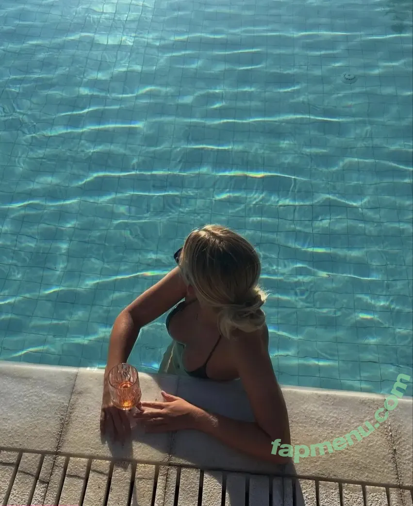 Chloe Burns nude photo #0113 (chloe.burnns)