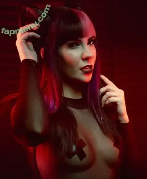 Chloe Drinkwater / AllThingsSkarlett / Skarlett Riot Singer / skarlett_sr nude photo #0043