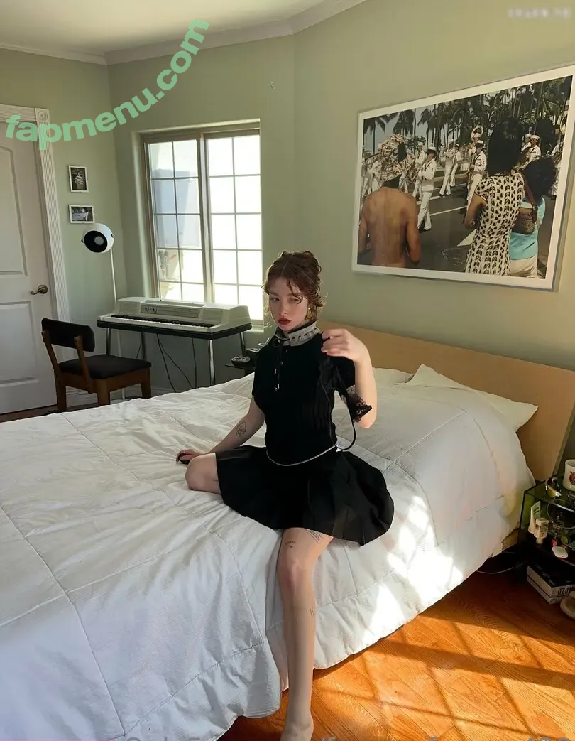 Chloe Frances nude photo #0294 (contrachloe / francesfarmer420)