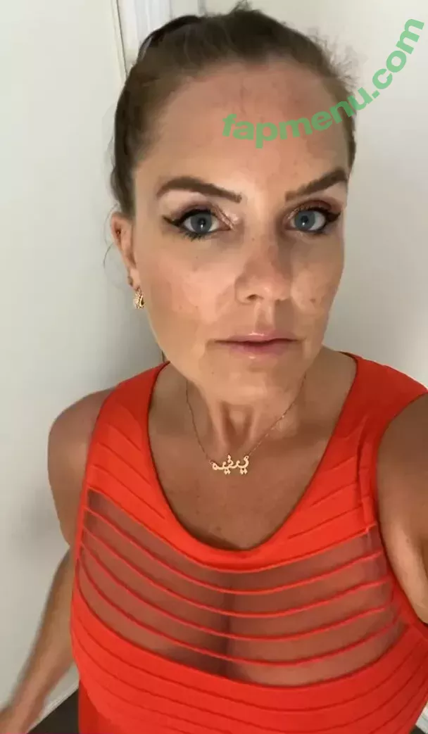 Chloe G nude photo #0002 (_chloe_gordon_ / chloe_g)