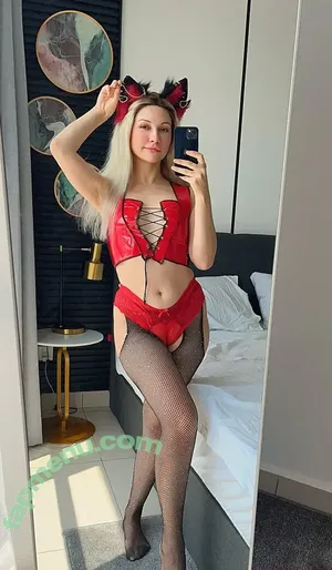 chloe_kinkyy / chloe.kinky_ nude photo #0006