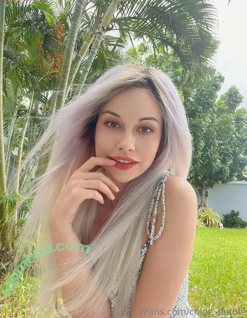 chloe_kinkyy nude photo #0002 (chloe.kinky_)
