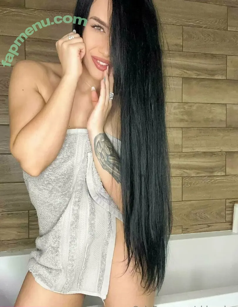 chloeebu nude photo #0023 (chloebbbb)