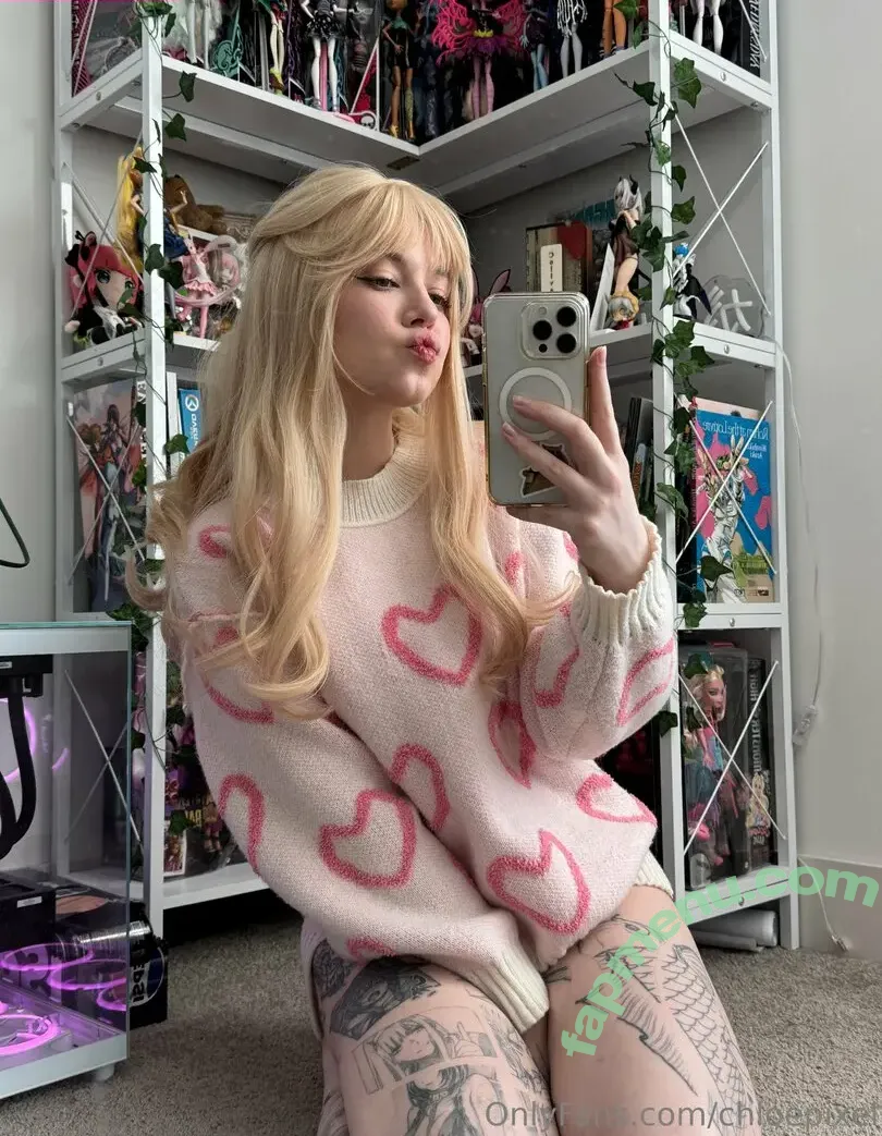 chloepixel nude photo #0019 (chloegam3r)