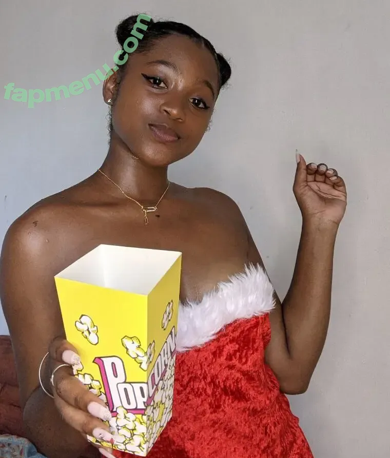 Chloeusca nude photo #0006 (Chloeusca)