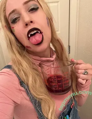 Chrissy Asmr / chrissyasmrofficial nude photo #0008