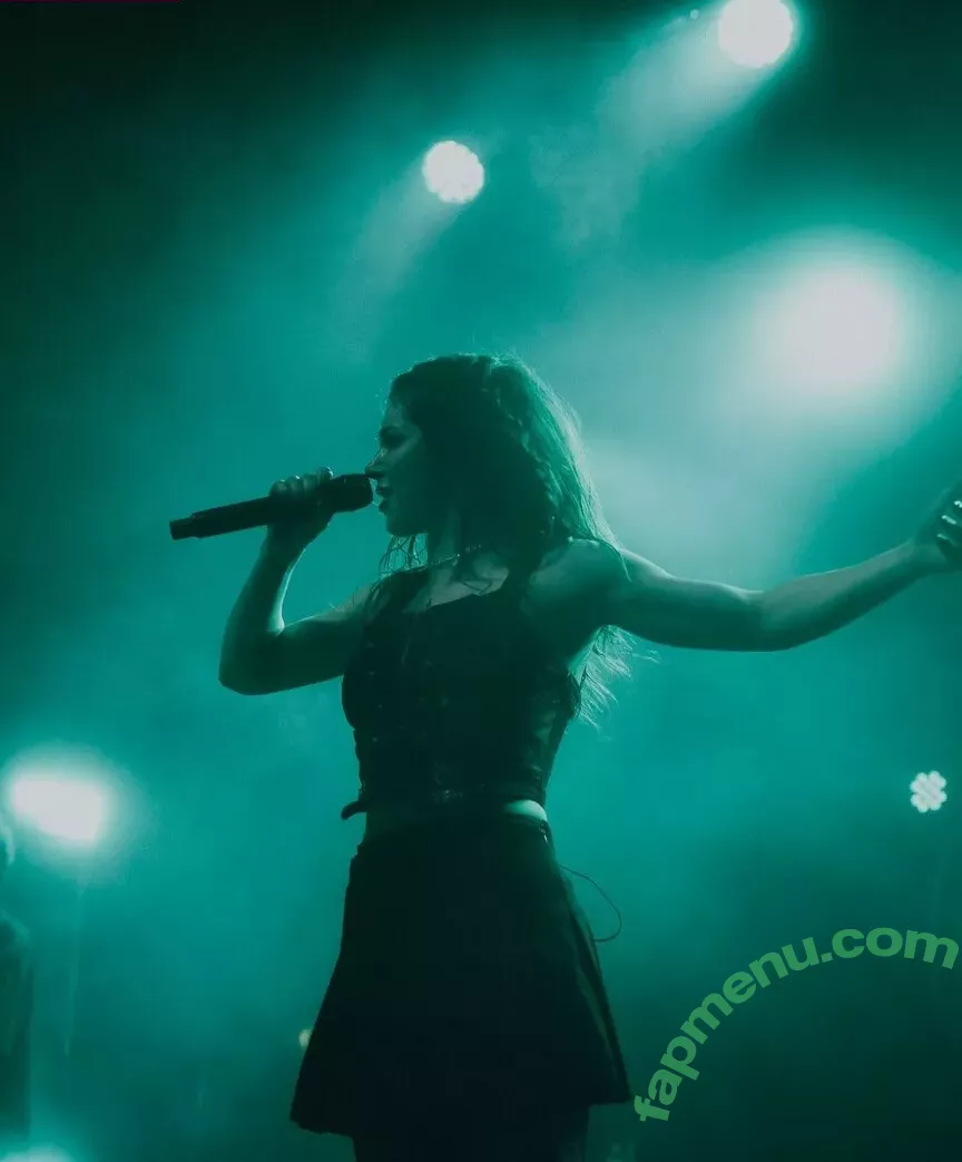 Chrissy Costanza nude photo #0019 (chrissycostanza)