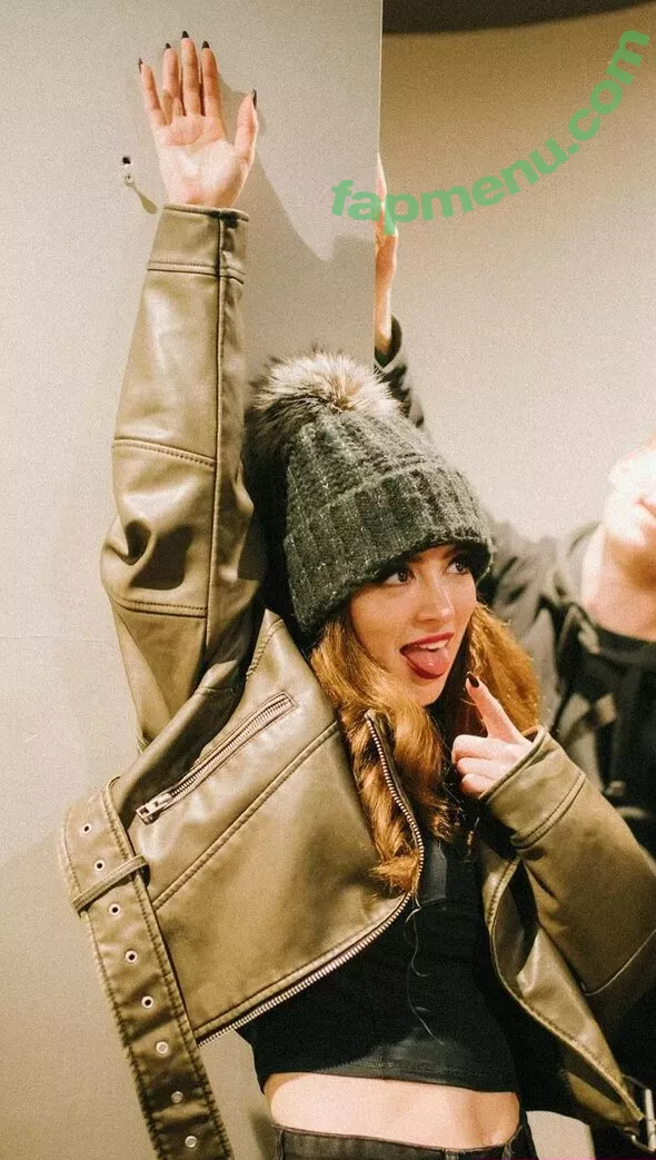 Chrissy Costanza nude photo #0023 (chrissycostanza)