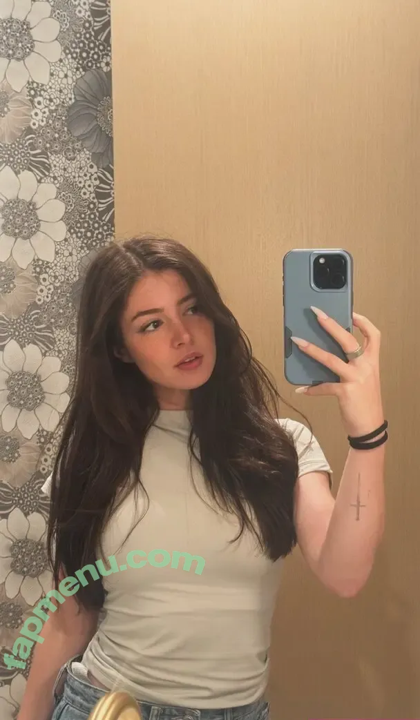 Chrissy Costanza nude photo #0587 (chrissycostanza)