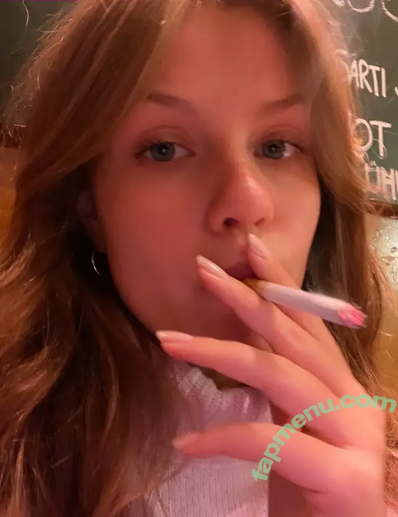 Christiane F nude photo #0044 (isa_m_2001)