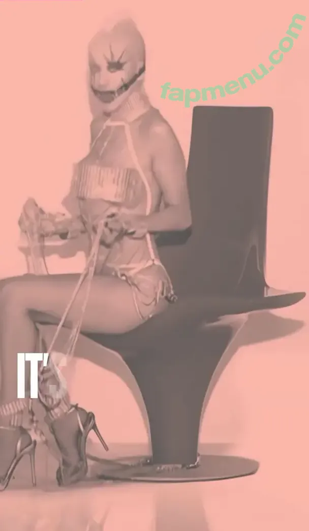 Christina Aguilera nude photo #2836 (XTINA)