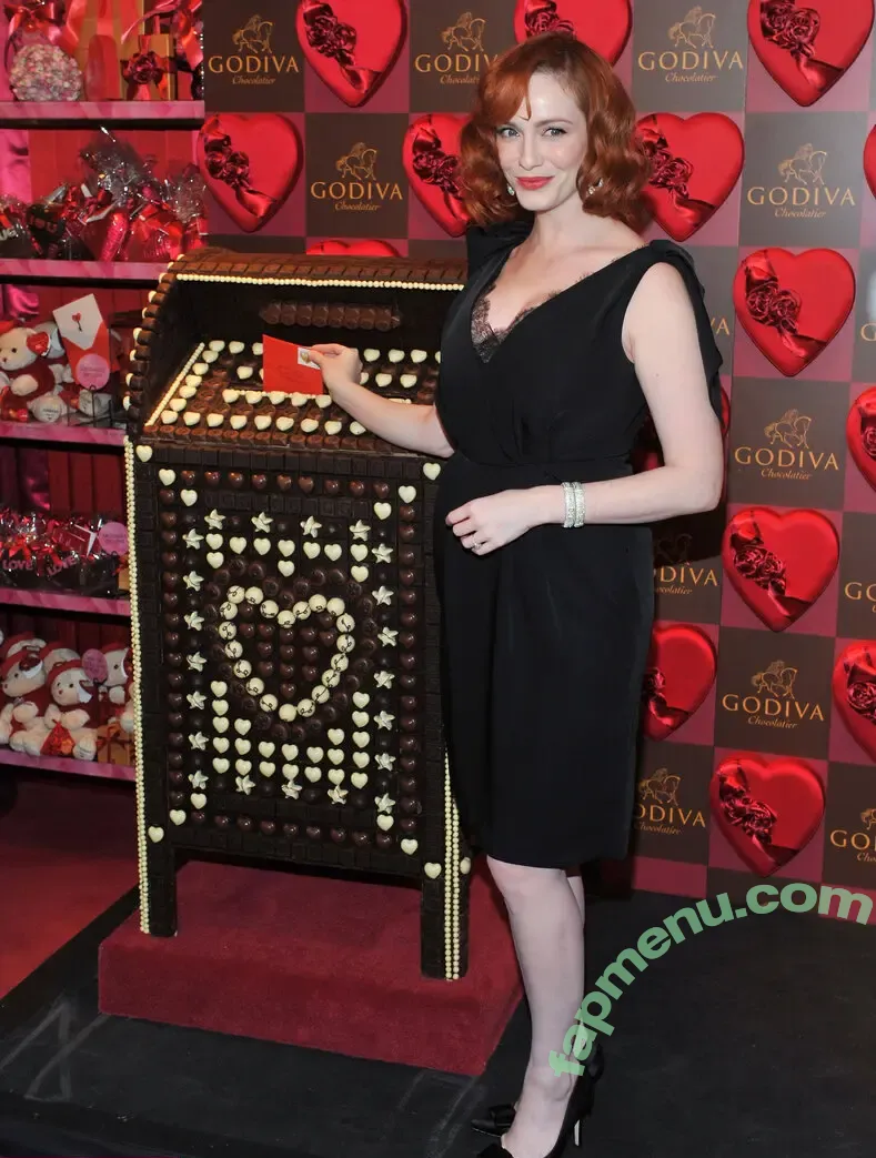 Christina Hendricks nude photo #2063 (actuallychristinahendricks)