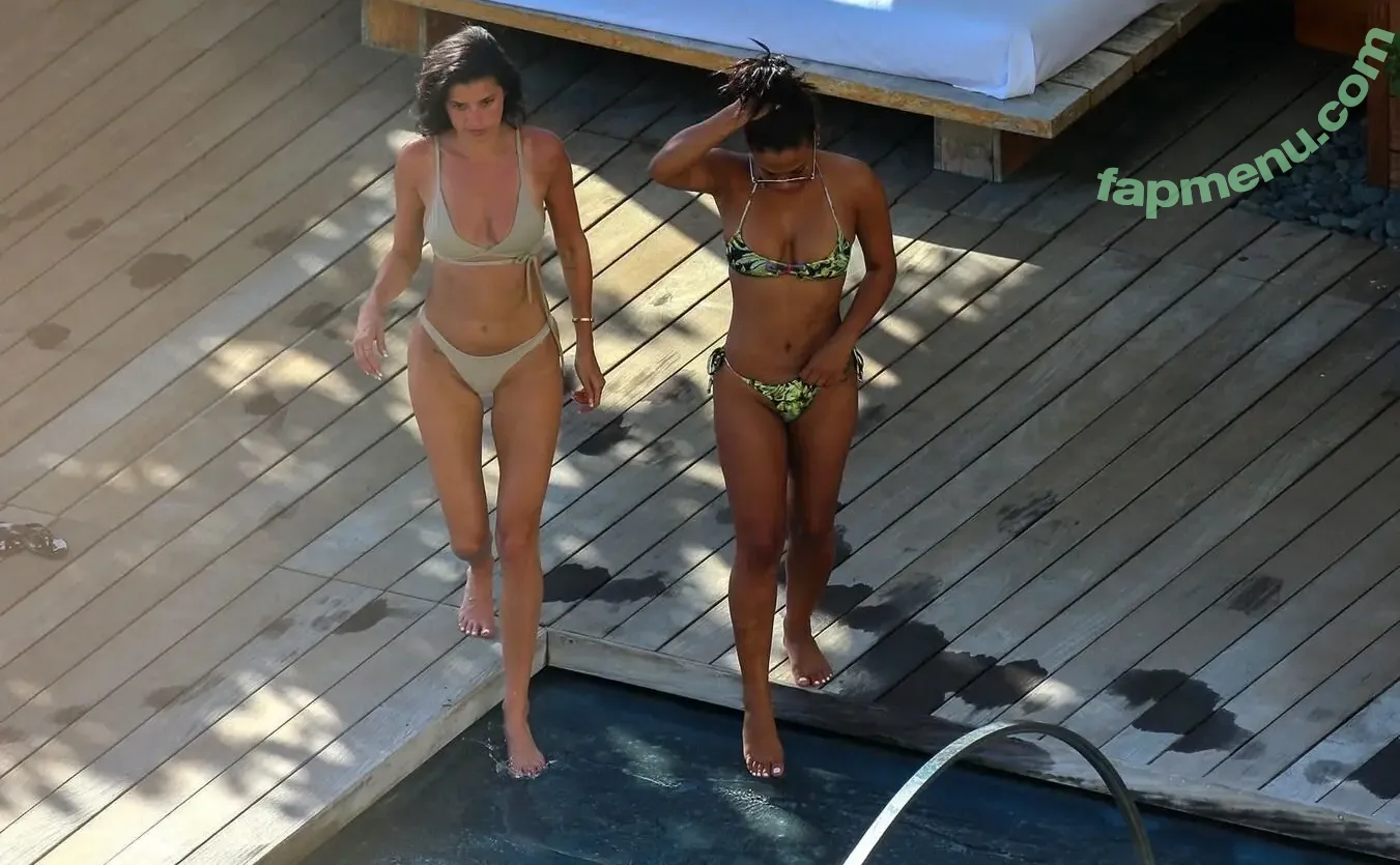Christina Milian nude photo #1668 (christinamilian / kacytgirl)