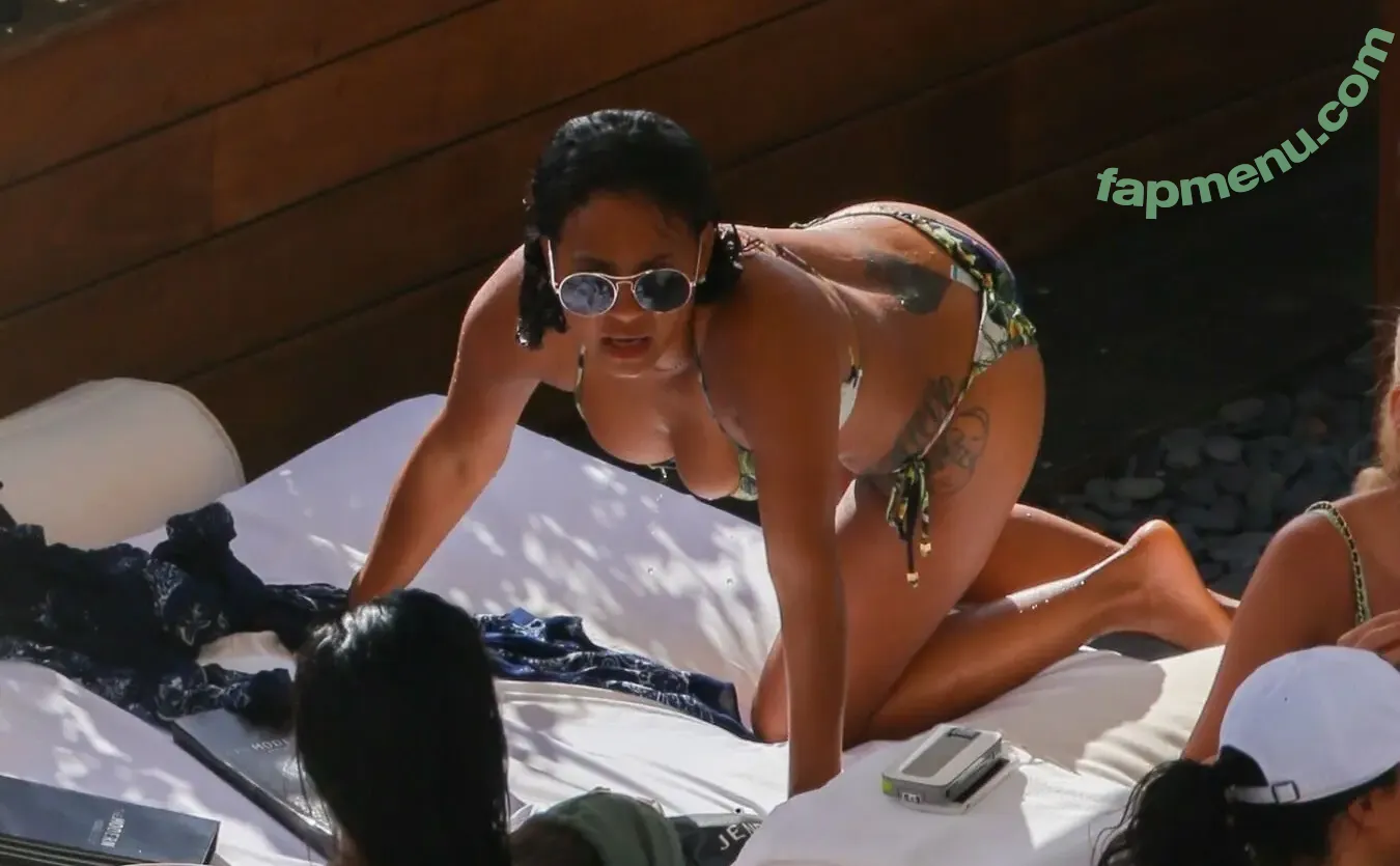 Christina Milian nude photo #1673 (christinamilian / kacytgirl)