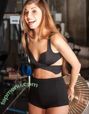 Christina Perri / christinaperri nude photo #0002