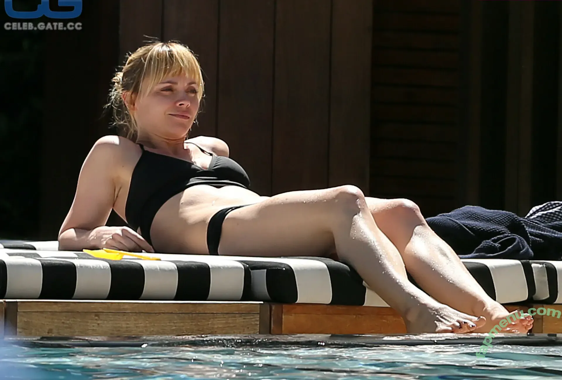 christinaricci nude photo #0009 (christinaricci)