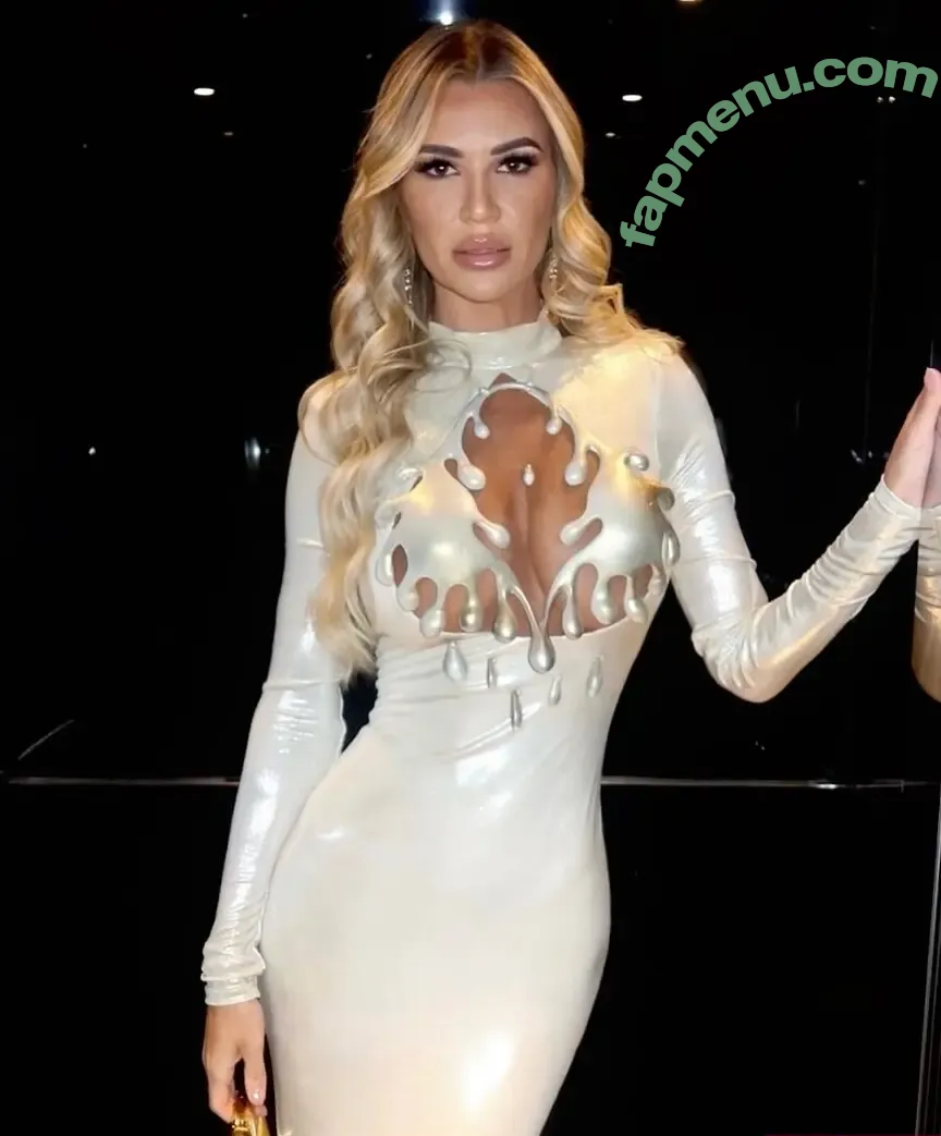 Christine McGuinness nude photo #1021 (mrscmcguinness)