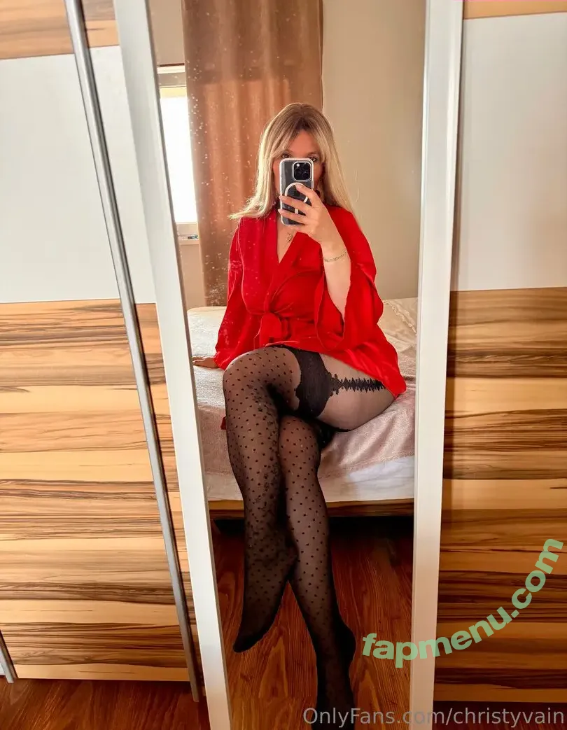 christyvain nude photo #0017 (christyvain)