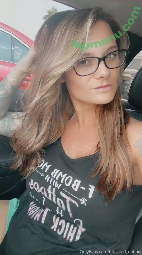 chroniclesofatiredassmom nude photo #0064 (tattooedoutlaw16)