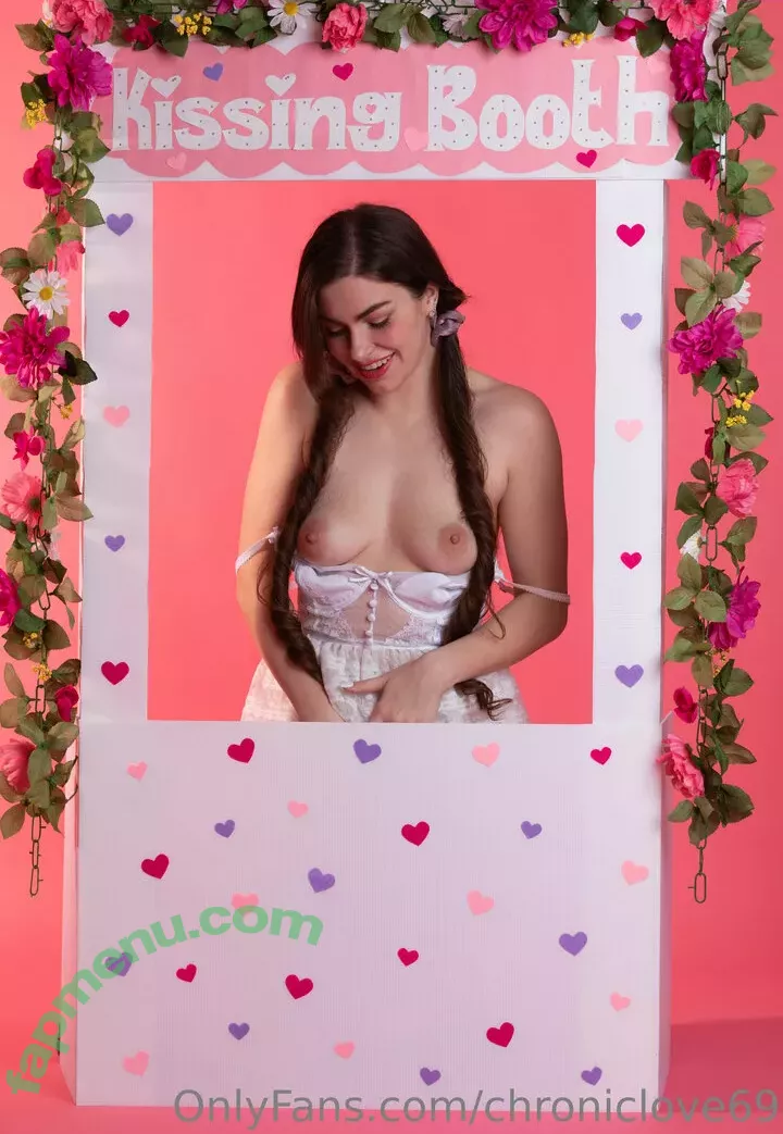 Chroniclove nude photo #0113 (Chroniclove69 / marleyschroniclove)