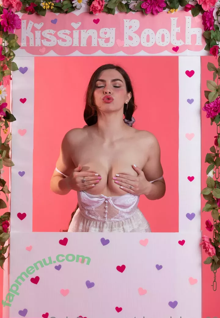 Chroniclove nude photo #0117 (Chroniclove69 / marleyschroniclove)