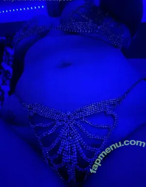 chulasp1ce / krystaljimenez nude photo #0016
