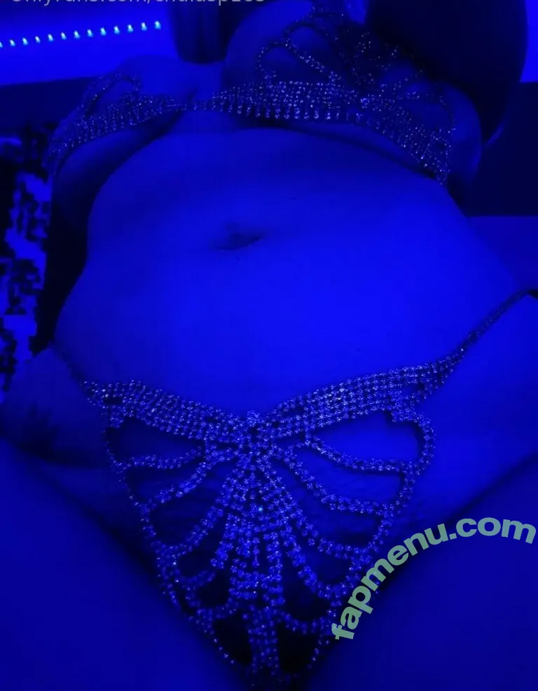 chulasp1ce nude photo #0016 (krystaljimenez)