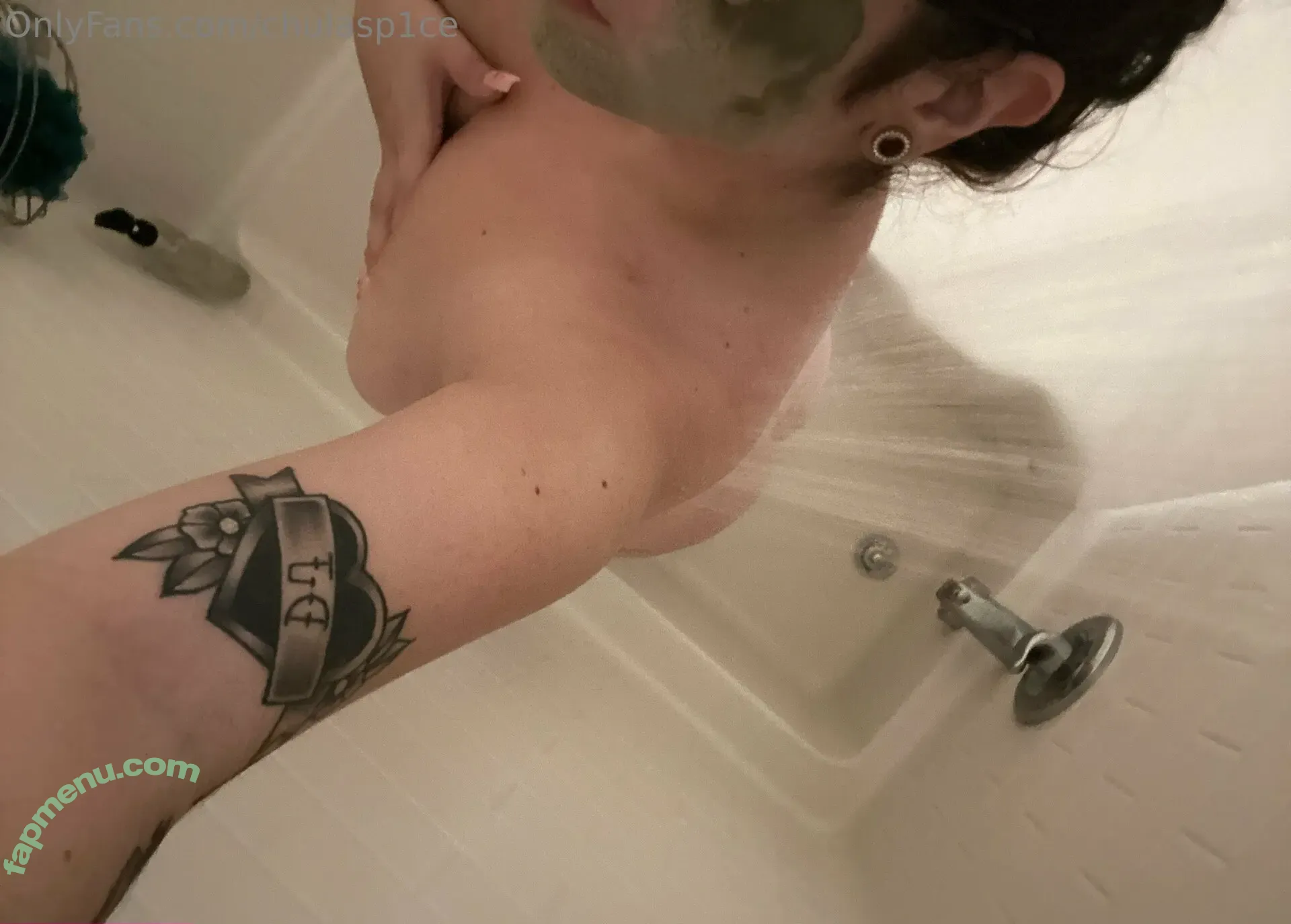 chulasp1ce nude photo #0017 (krystaljimenez)