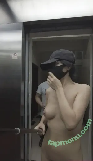  nude photo #0005