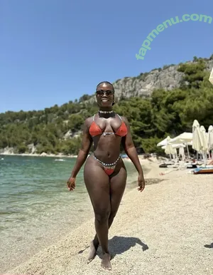 Cire Traore / cire.traore nude photo #0015