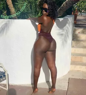 Cire Traore / cire.traore nude photo #0017