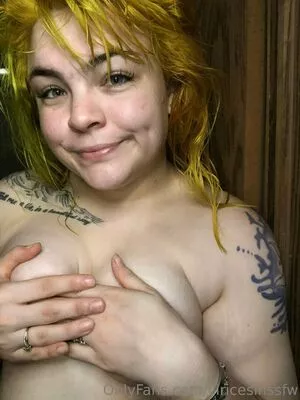 ciricesinssfw / ficcew_s nude photo #0087