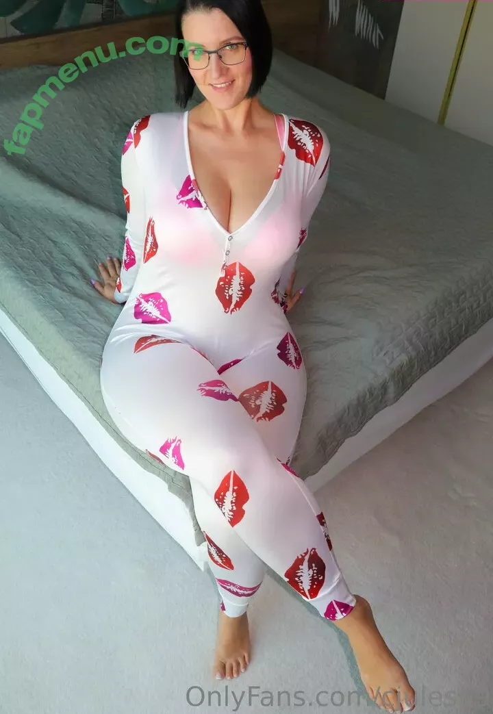 cjules69 nude photo #0348 (CJ_Playroom / missbounce)