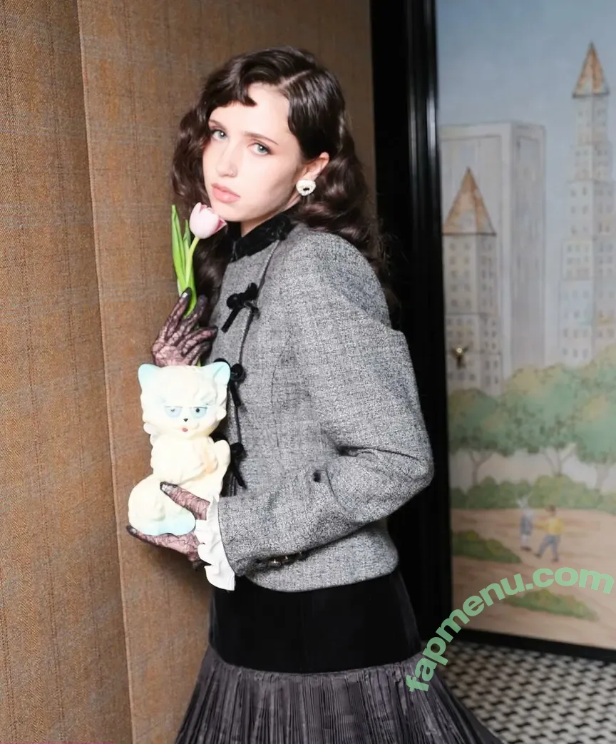 Clairo nude photo #0190 (Claire Cottrill)