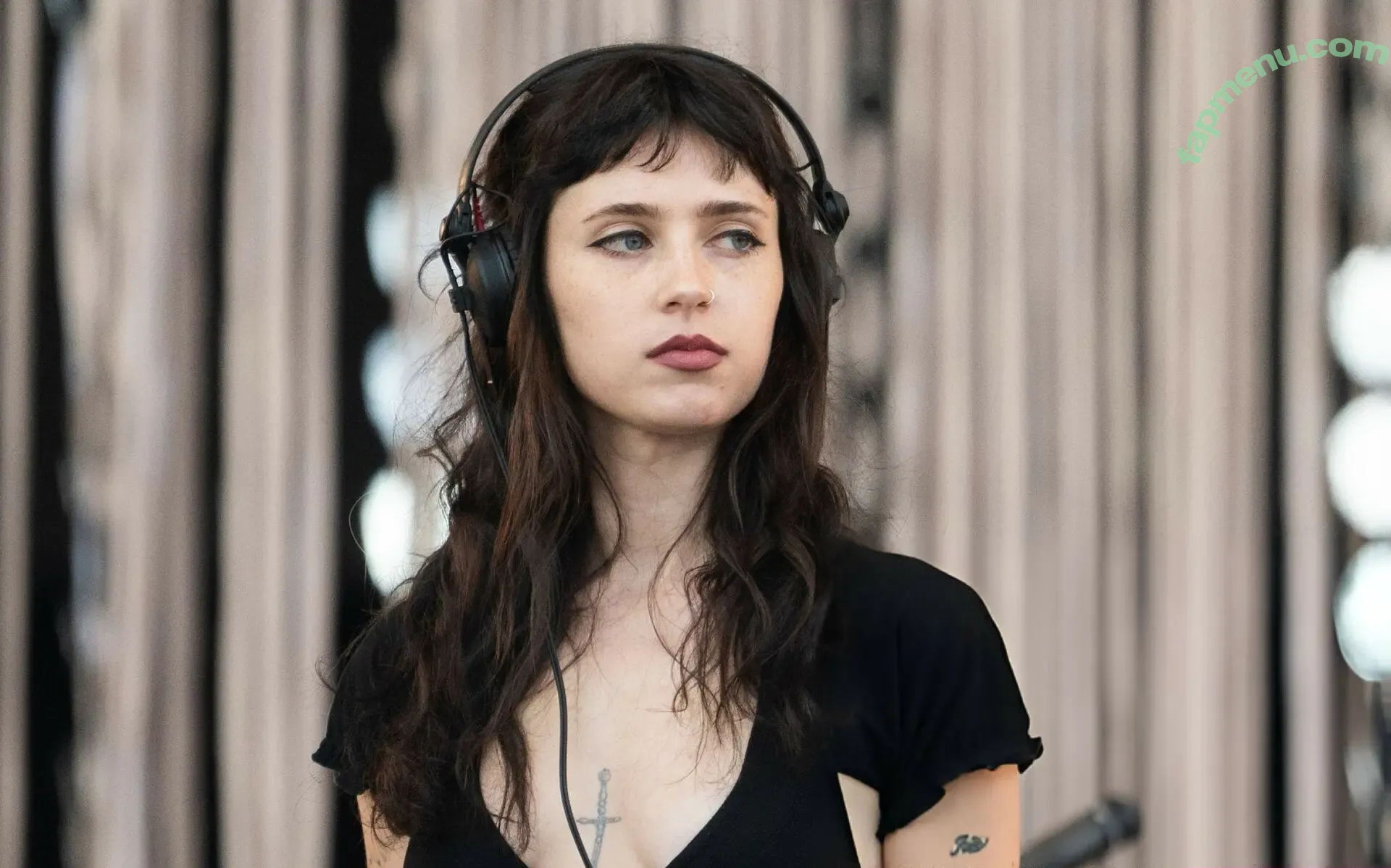 Clairo nude photo #0221 (Claire Cottrill)